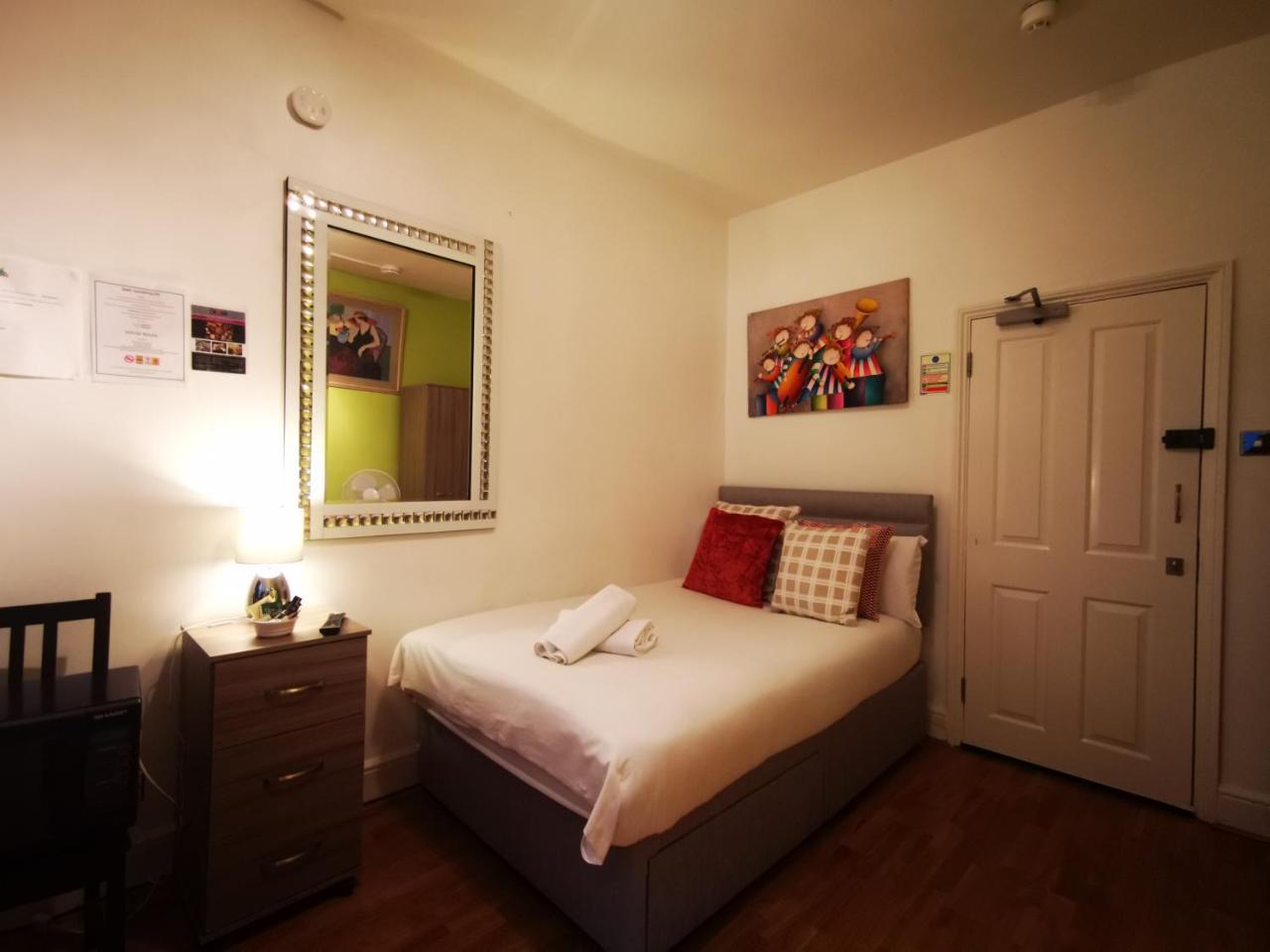 Capital Host- Apartments Euston Лондон Екстериор снимка